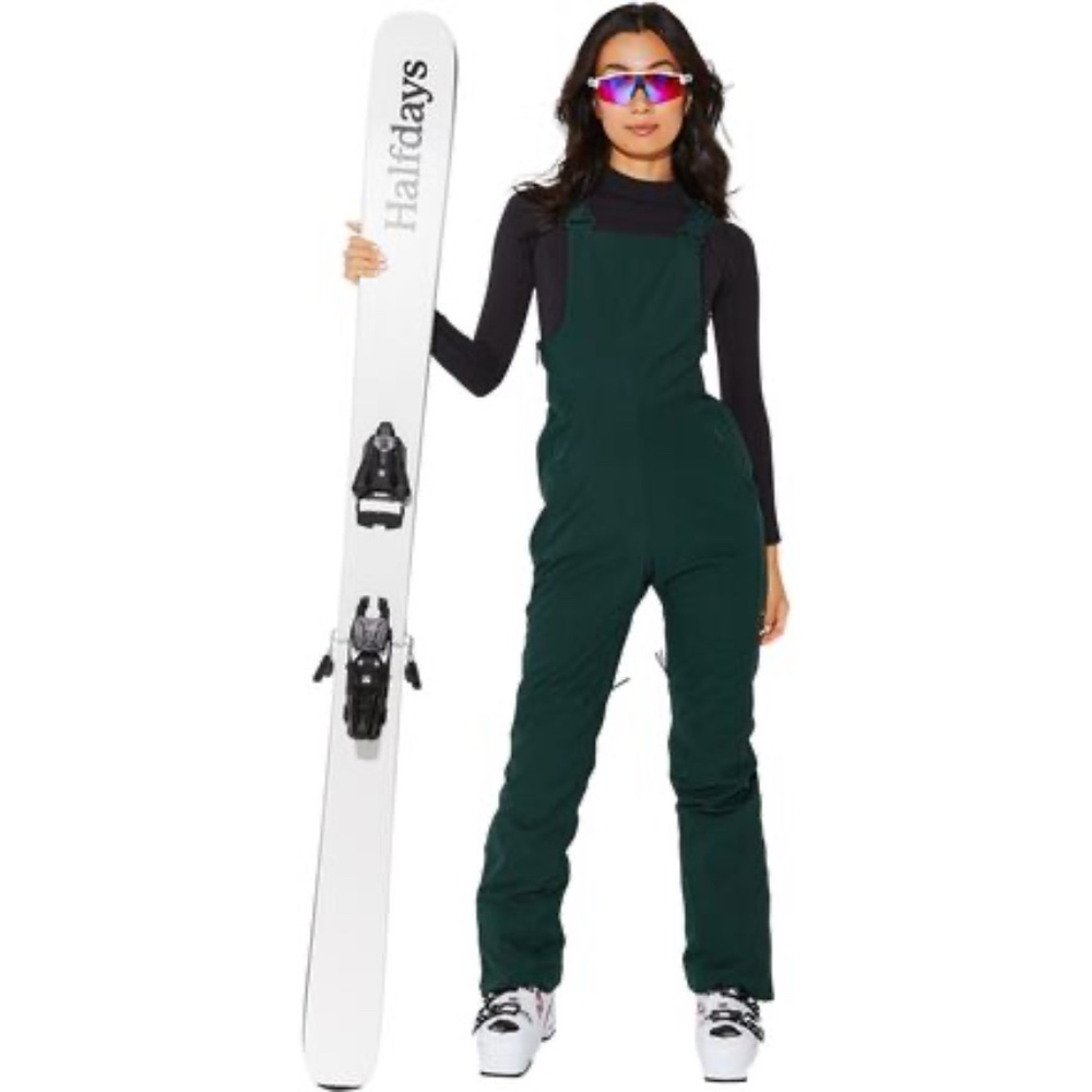half days carson bib pant in alpine green
